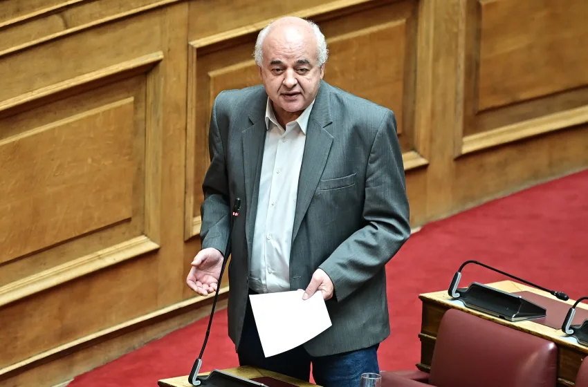  Καραθανασόπουλος: Ζητεί επίταξη των ιδιωτικών υγειονομικών δομών της Αχαΐας