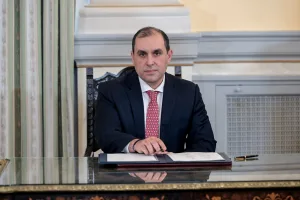 Politics-v2-Part2 33 Στη Χαλκιδική ο Κώστας Κατσαφάδος για μέτρα για τους πυρόπληκτους
