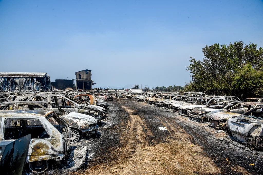 ΤΕΛΩΝΕΙΟ ΚΑΜΕΝΑ ΑΥΤΟΚΙΝΗΤΑ 1