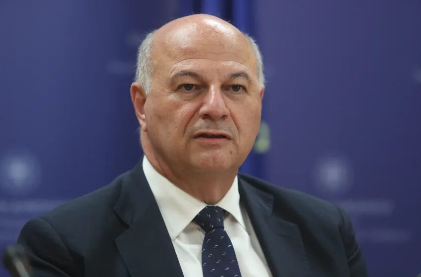 ΤΣΙΑΡΑΣ ΚΩΝΣΤΑΝΤΙΝΟΣ