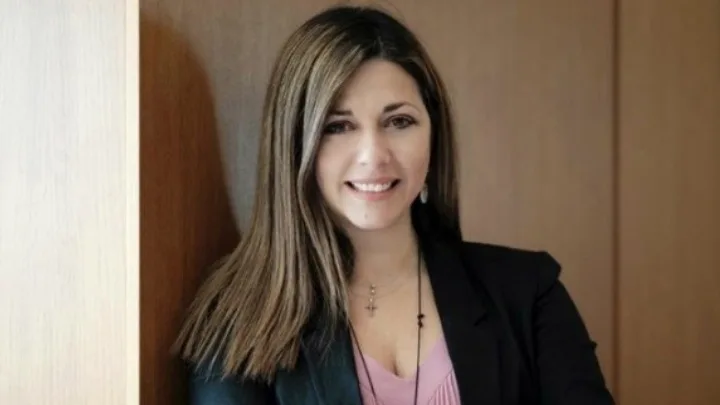  Ζαχαράκη: “Ανοίγει ξανά το σχολείο στην Ψέριμο”- Μάθημα οικονομικών στη Γ’ Γυμνασίου