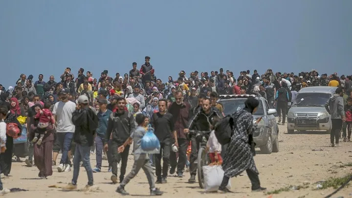  Η πείνα έχει ρημάξει την Παλαιστίνη- Χιλιάδες Παλαιστίνιοι παρακαλούν για λίγο φαΐ