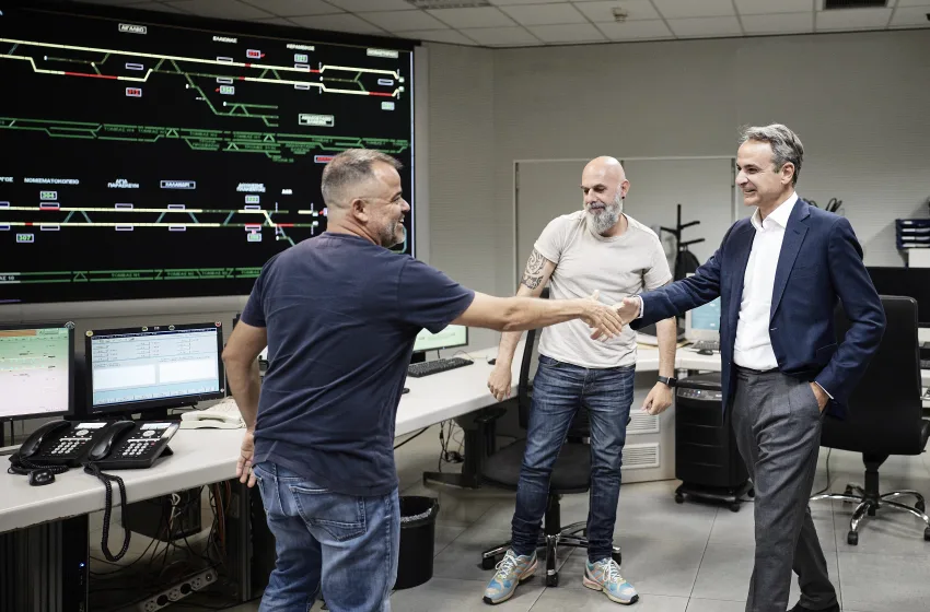  Επίσκεψη  Μητσοτάκη στον σταθμό του Μετρό στο Σύνταγμα