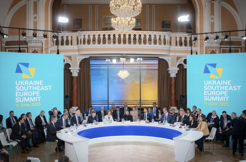  Συμμαχία Προθύμων: Εγγυήσεις ασφαλείας στη μεταπολεμική Ουκρανία- Νέο “μέτωπο” άνοιξαν οι Ρώσοι με Μ. Βρετανία