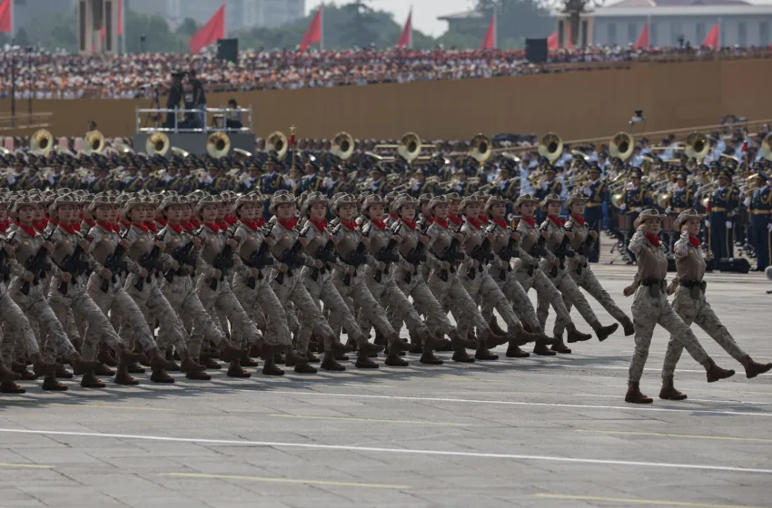  CNN: “Ειρήνη ή πόλεμος;”–Ο Σι προκαλεί τη Δύση με στρατιωτική επίδειξη ισχύος