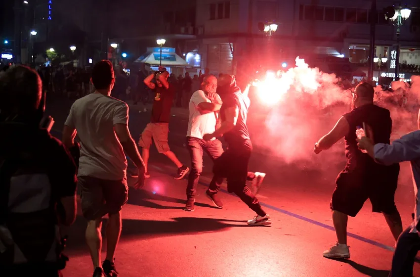  Τέμπη: Επεισόδια στο Σύνταγμα