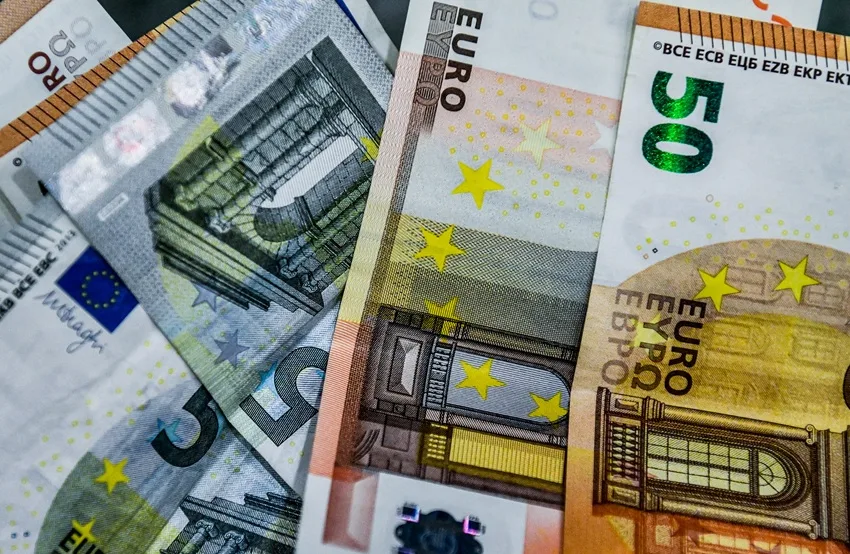  Αλλάζουν όψη τα χαρτονομίσματα του Ευρώ– Με φωτογραφία της Κάλλας το 5ευρο