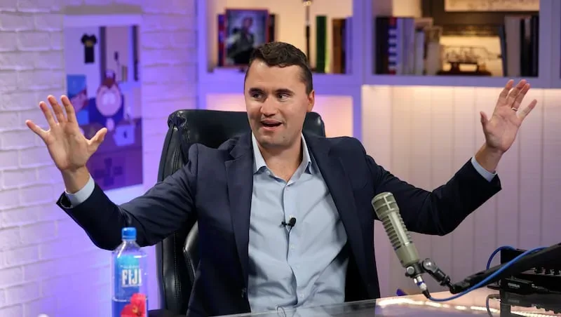 Δολοφονία Τσάρλι Κέρκ/ Φίλος του Τραμπ, influencer του MAGA και podcaster με 4 εκατ. ακολούθους 2 image 25