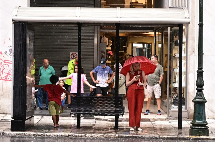  Βροχές και καταιγίδες θα επηρεάσουν Δευτέρα-Τρίτη και την Αττική- Η προειδοποίηση Αρναούτογλου