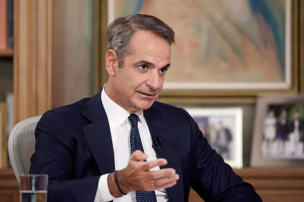 mitsotakis synenteuksi ant1