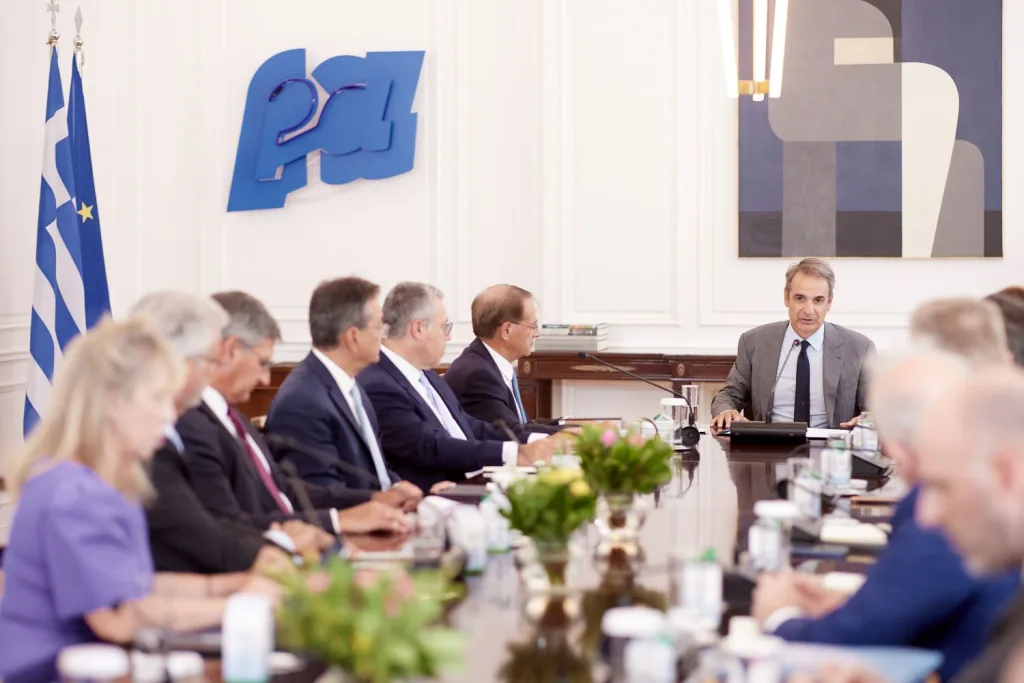 mitsotakis trapezites