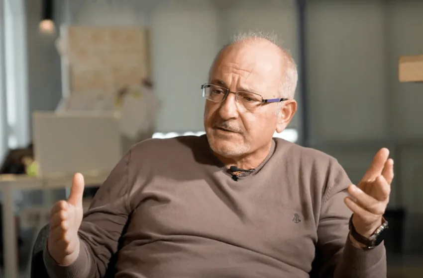  Παπανικολάου εναντίον Πορτοσάλτε: “Θα σηκωθεί ο άγνωστος στρατιώτης και θα σας πλακώσει στις κλωτσιές”