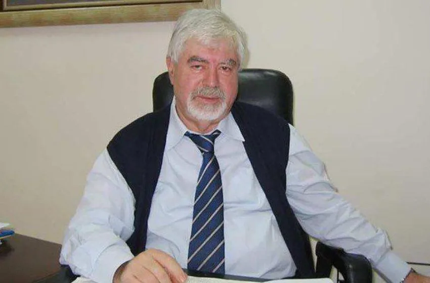 pethane epixeirimatias elomas apostolos alexakis