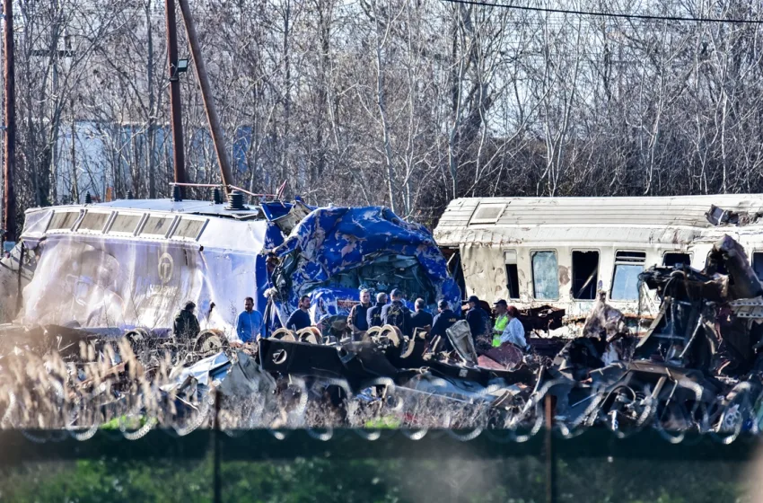  Τέμπη: Αναλυτικά η διαδικασία εκταφής των θυμάτων και οι τοξικολογικές εξετάσεις