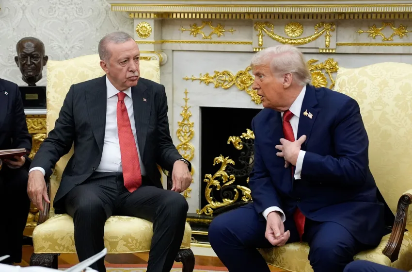 Αναθερμάνθηκε η σχέση Τραμπ-Ερντογάν- Στο τραπέζι F-35- Καρφιά Τραμπ για στημένες εκλογές και Θεολογική Χάλκης