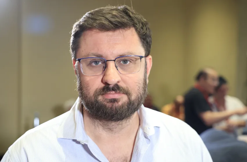  Ζαχαριάδης: “Προοδευτική υπέρβαση για να ξεφύγουμε από την ανισορροπία και τη διαφθορά”