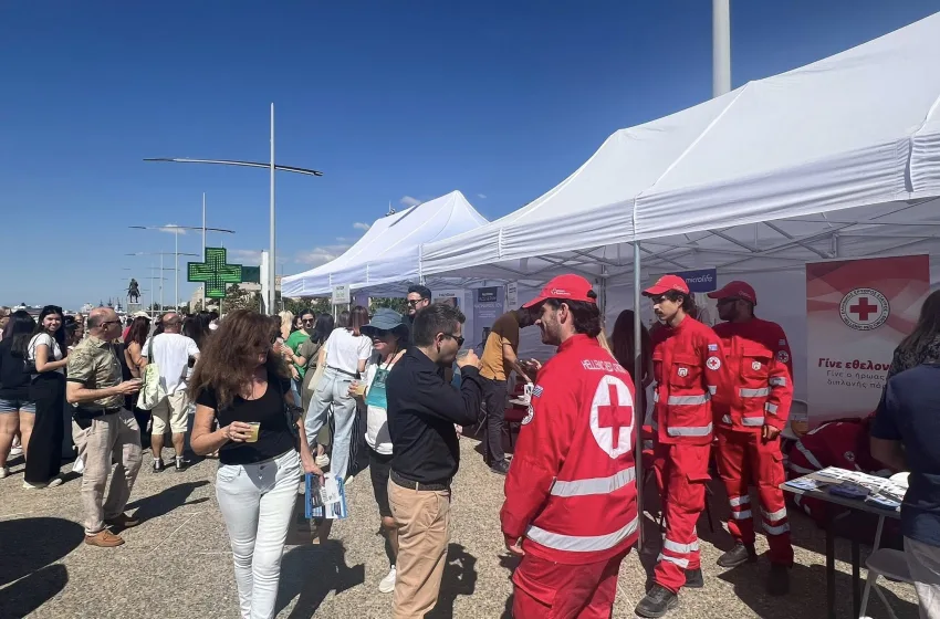  Η Θεσσαλονίκη γιόρτασε την Παγκόσμια Ημέρα Φαρμακοποιού με εντυπωσιακή συμμετοχή πολιτών