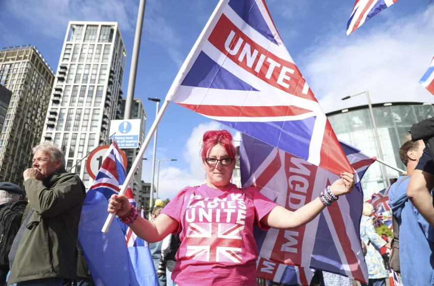 Λονδινο διαμαρτυρια κατα μεταναστων