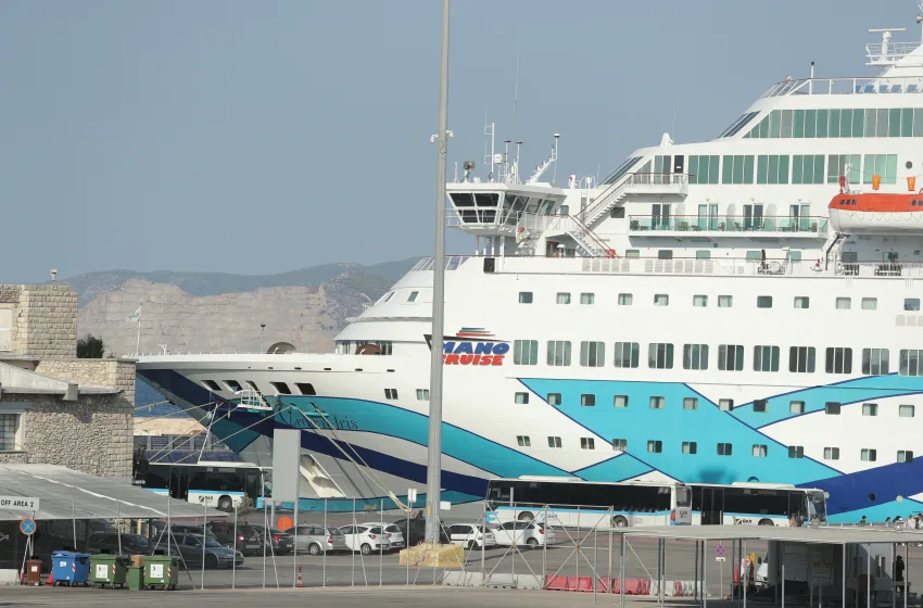  Δεμένα τα πλοία στα λιμάνια- Μόνο υπό προϋποθέσεις σε κοντινούς προορισμούς