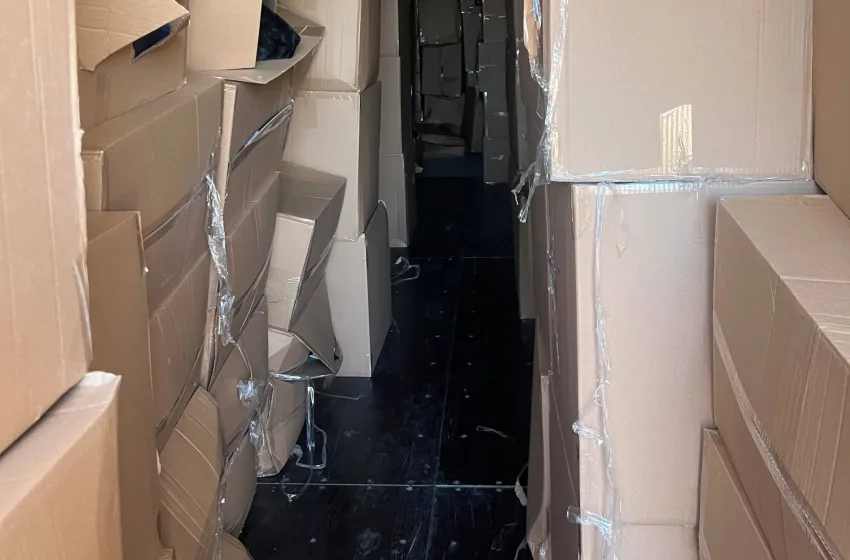  ΑΑΔΕ: Κατασχέθηκαν 17 κοντέινερ με κινέζικα ρούχα- παπούτσια- Πάνω από 1,6   εκ. ευρώ οι διαφυγόντες φόροι