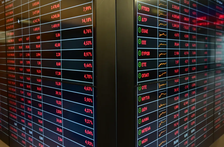  Χρηματιστήριο Αθηνών: Βουτιά 2,22% υπό τη σκιά πολέμου στη Μέση Ανατολή