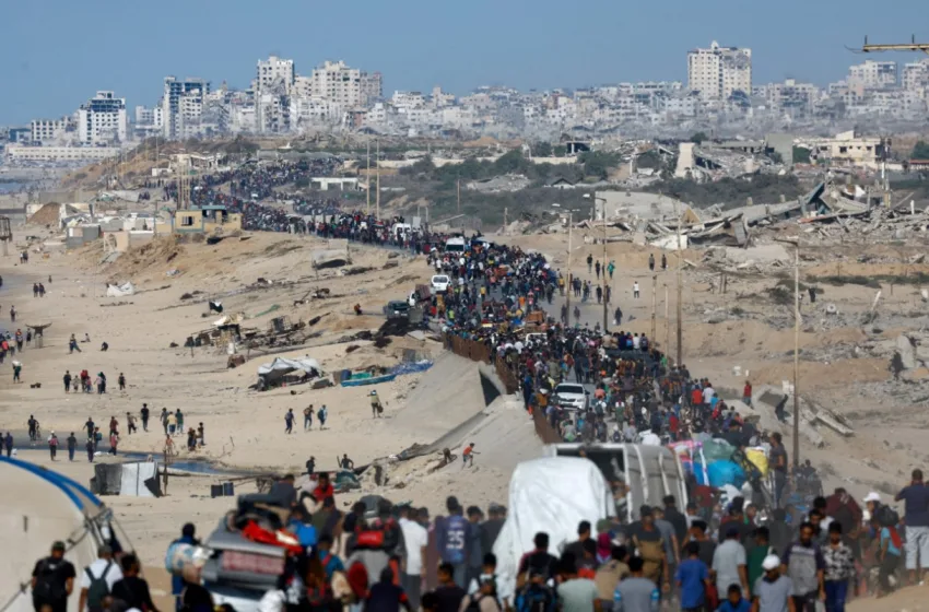  Χιλιάδες Παλαιστίνιοι επιστρέφουν στη βόρεια Γάζα–Η εκεχειρία τηρείται