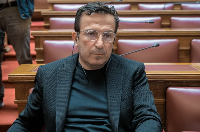  Στο πένθος ο βουλευτής ΠΑΣΟΚ Παραστατίδης- Ο συγκινητικός αποχαιρετισμός στην μητέρα του