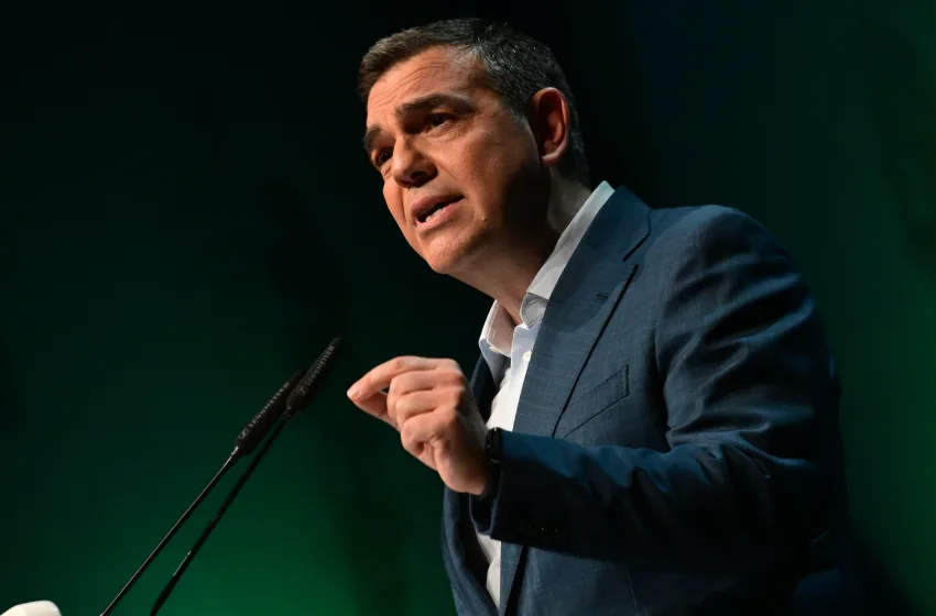  Τσίπρας: Γράφεται το τελευταίο κεφάλαιο του βιβλίου-Η παραίτηση ανατάραξε το πολιτικό σκηνικό-Έντονο παρασκήνιο στον ΣΥΡΙΖΑ 