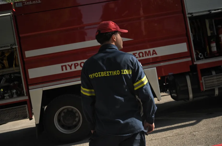  Φωτιά σε διαμέρισμα στη Νέα Σμύρνη