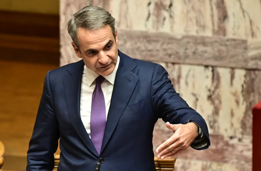  Μητσοτάκης σε Ανδρουλάκη: Τρικυμία εν κρανίω