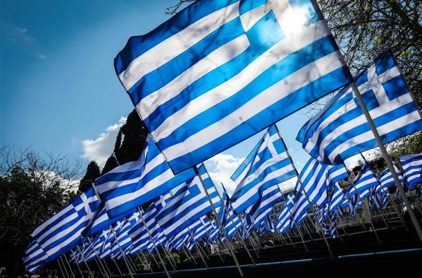  Έρευνα-σοκ/ Η Ελλάδα που φοβάται και (μας) τρομάζει: 15% θέλουν Χούντα, 18% ανεξέλεγκτο ηγέτη!