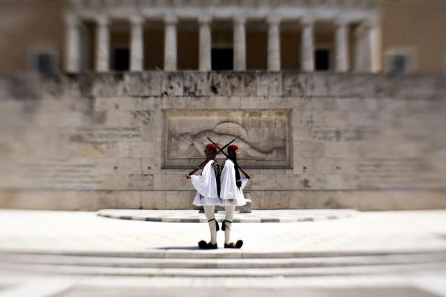  Άγνωστος Στρατιώτης, από την “ευταξία” στην τοξικότητα