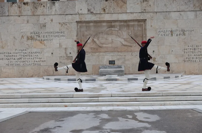 agnostos stratiotis 2