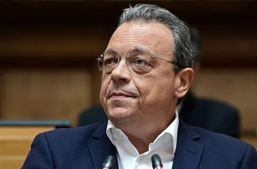  Φάμελλος: Ο κ. Μητσοτάκης κάνει ζημιά στην τσέπη των πολιτών