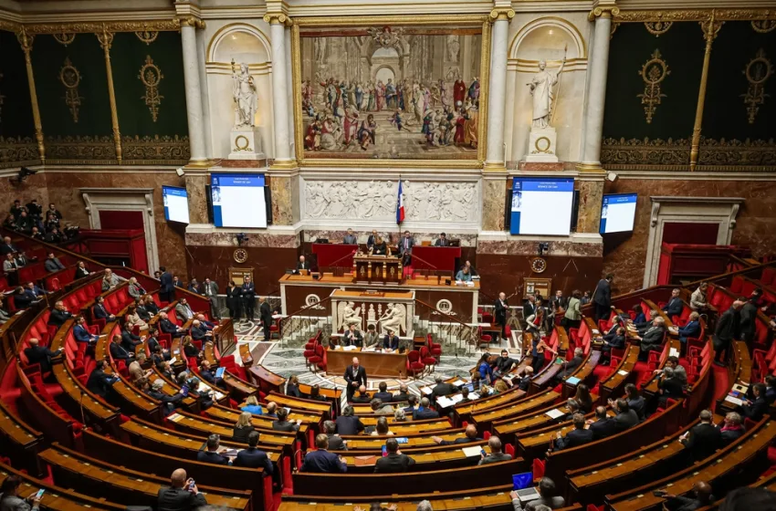  Γαλλία: Κίνδυνος απόρριψης του κρατικού προϋπολογισμού 2026- Τι θα σημάνει για την Ευρώπη 