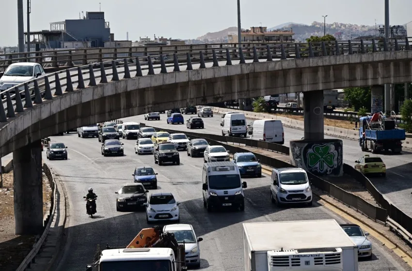  Άδειασε η Αθήνα για το τετραήμερο της 28ης Οκτωβρίου