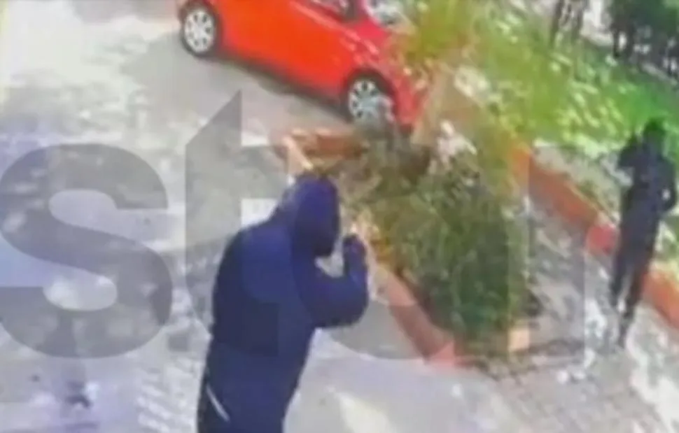 koukouloforoi peristeri