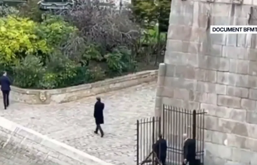  Παραίτηση Λεκορνί: Σε αδιέξοξο ο Μακρόν-Ο μοναχικός  περίπατος στις όχθες του Σηκουάνα 