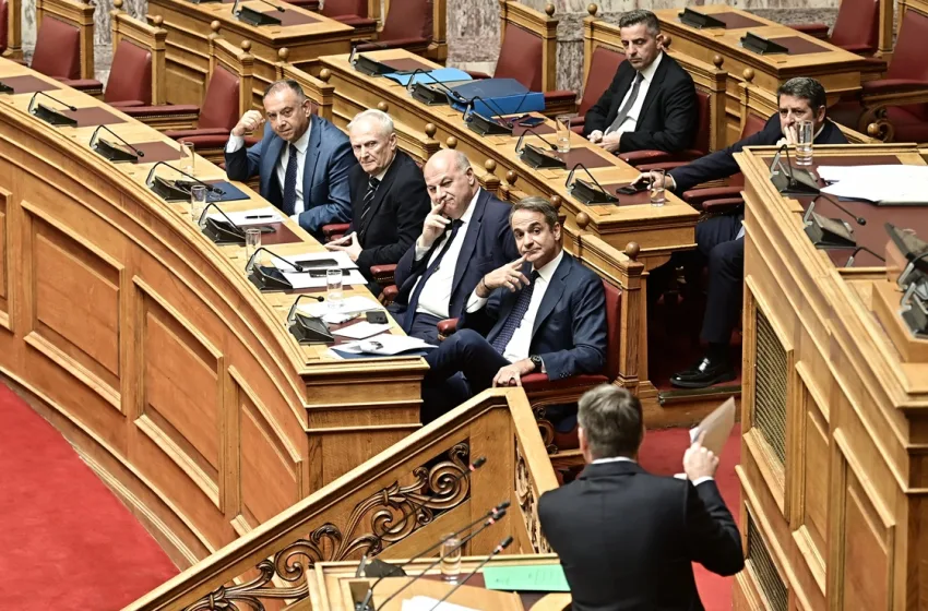  Ανδρουλάκης: Μετωπική για τρία θέματα στη σημερινή συζήτηση επί της τροπολογίας για τον Άγνωστο Στρατιώτη