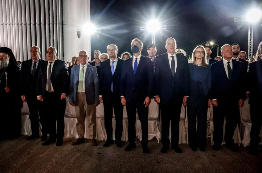  Μητσοτάκης: Γιατί ζήτησε να “βάλουν πλάτη” οι υπουργοί- Έκτακτα μέτρα για τη λειψυδρία