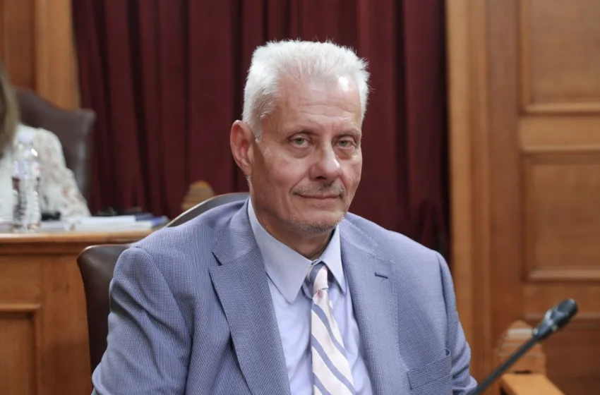  ΟΠΕΚΕΠΕ: “Δύσκολο έως αδύνατο να γίνουν οι πληρωμές εντός Οκτωβρίου”, λέει ο αντιπρόεδρος 