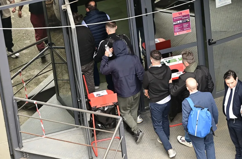  ΟΠΕΚΕΠΕ: Προφυλακιστέος ο φερόμενος ως αρχηγός του κυκλώματος-Με βραχιολάκι η πρώην σύζυγός του