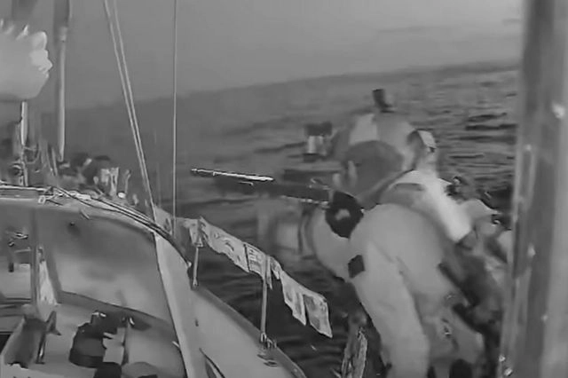  Global Sumud Flotilla: Μόνο τρία σκάφη συνεχίζουν για τη Γάζα-Η ενημέρωση για τους 27 Έλληνες