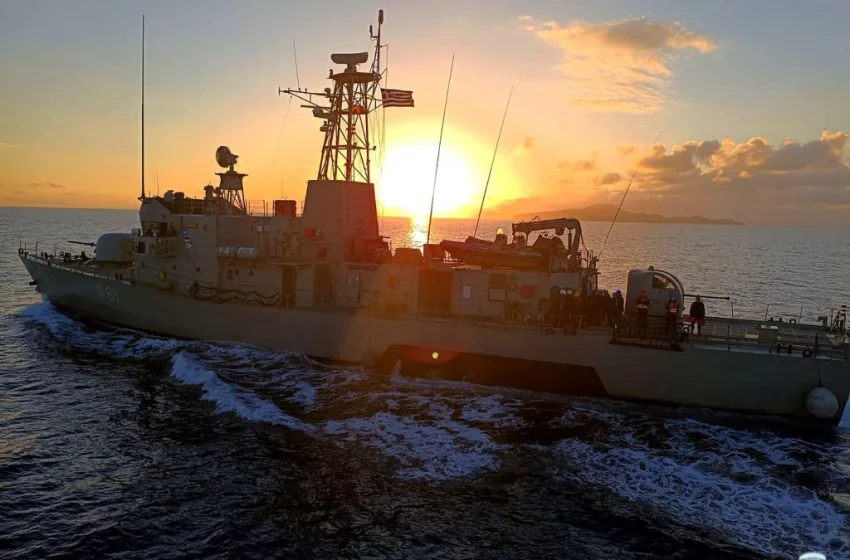  Πολεμικό Ναυτικό: Εικόνες από την άσκηση στο Κεντρικό Αιγαίο με φρεγάτες και υποβρύχια