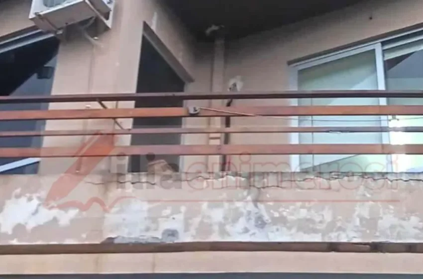  Αναστάτωση στον Πύργο: Πτώση σοβάδων από μπαλκόνι (εικόνες)