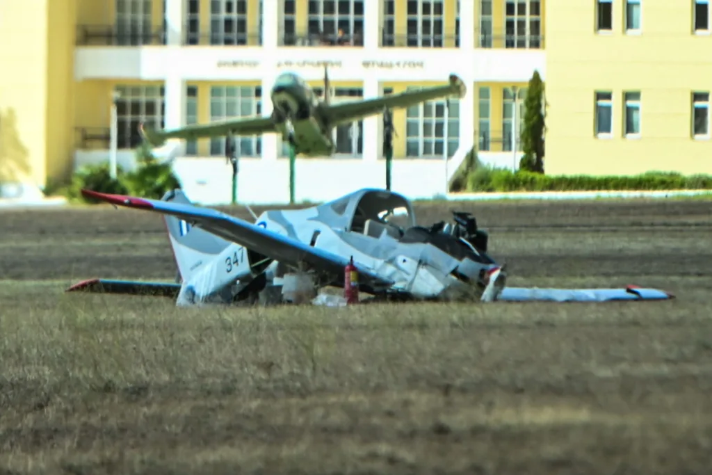 tatoi ptosi aeroskafous