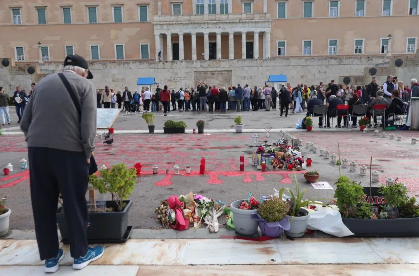  ΠΑΣΟΚ: Αίτηση αντισυνταγματικότητας για την τροπολογία του Μνημείου Αγνώστου Στρατιώτη