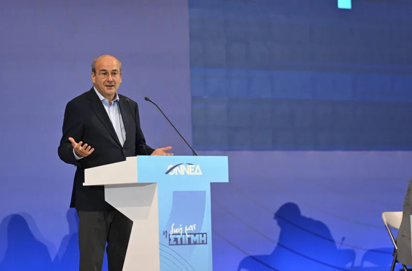  Χατζηδάκης σε συνέδριο ΟΝΝΕΔ: Η μεγάλη μείωση της ανεργίας και της φορολογίας των νέων είναι κοινωνική πολιτική στην πράξη