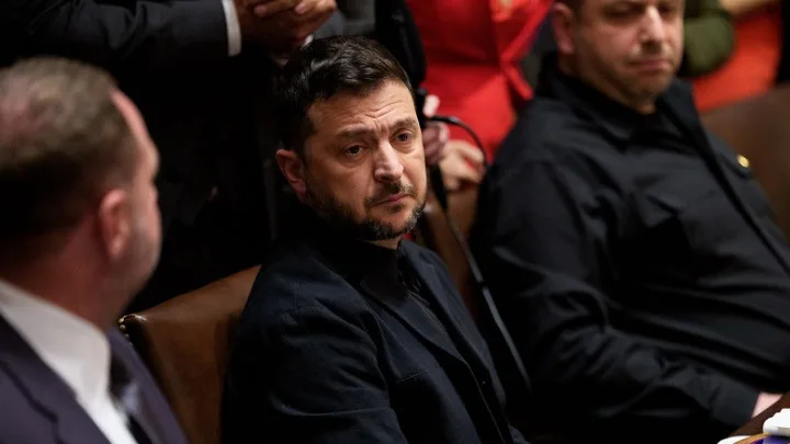  Ετοιμος να συναντηθεί με Τραμπ και Πούτιν στη Βουδαπέστη δηλώνει ο Ζελένσκι