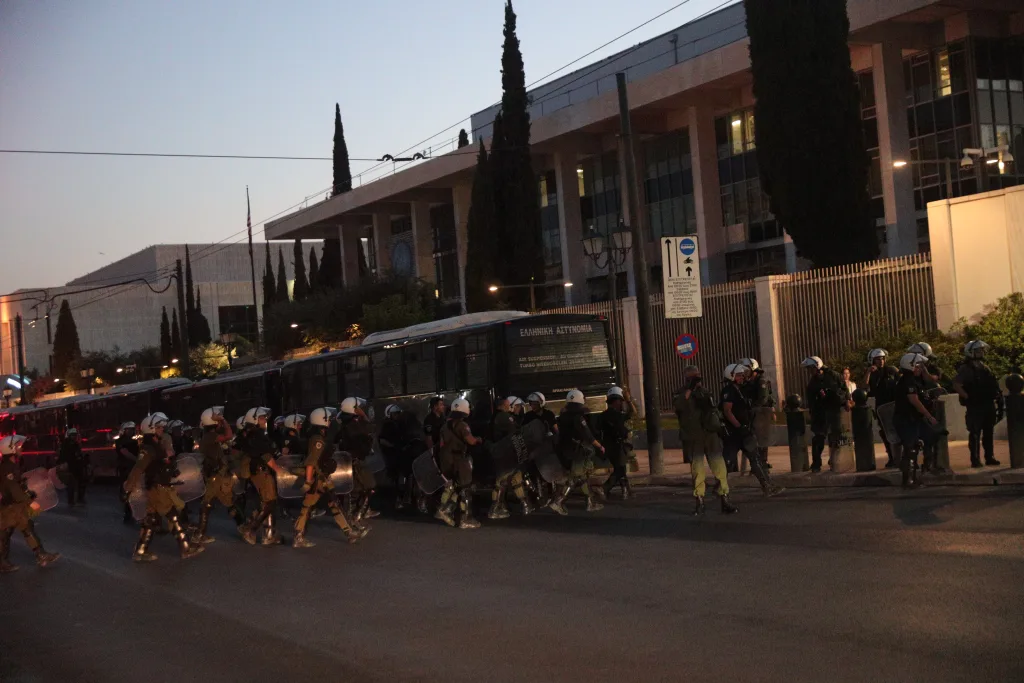 ΑΜΕΡΙΚΑΝΙΚΗ ΠΡΕΣΒΕΙΑ